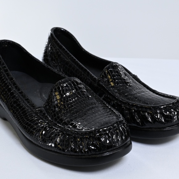 SAS Faux Alligator Shoes - Picture 3 of 4